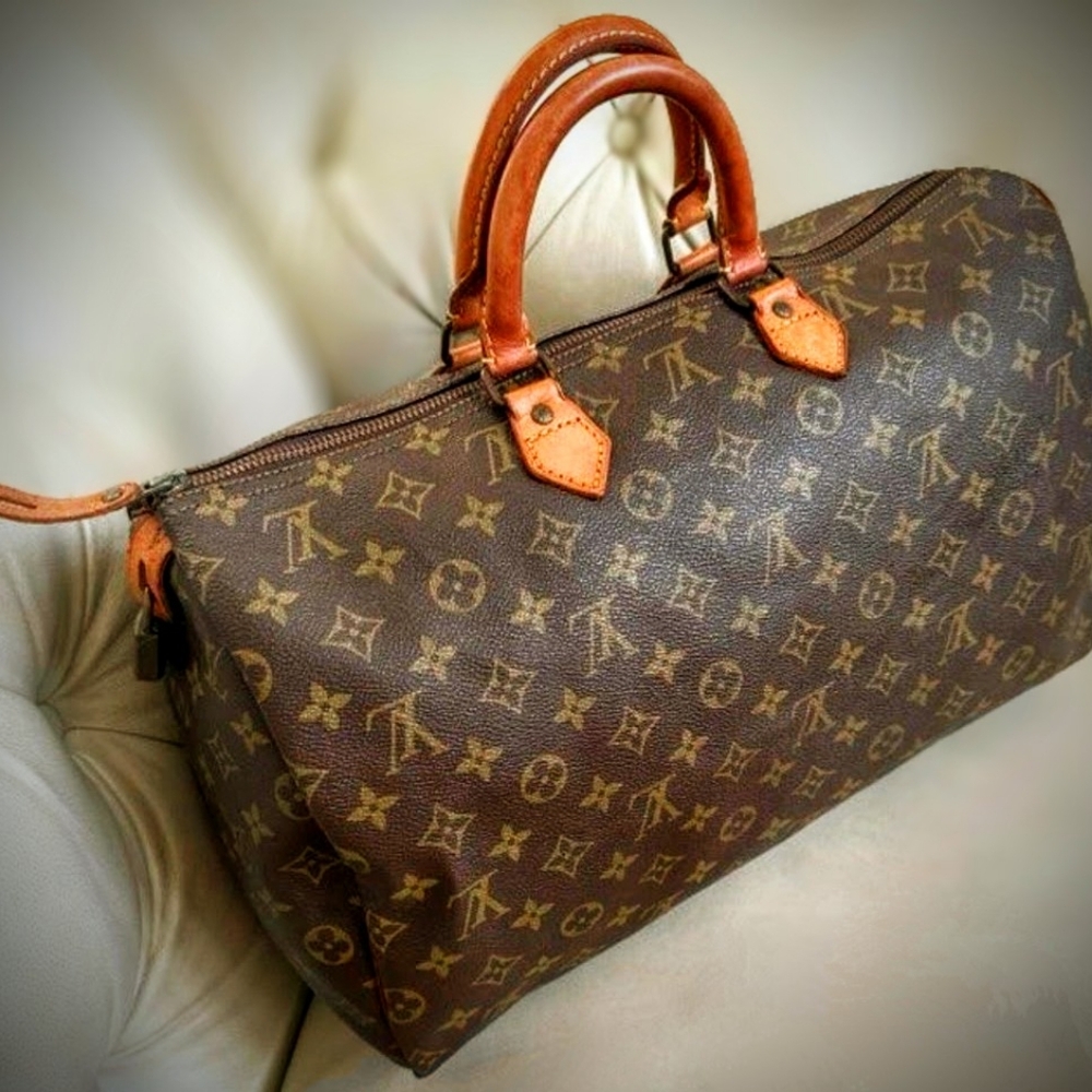 Authenticated Louis Vuitton speedy 40 bag